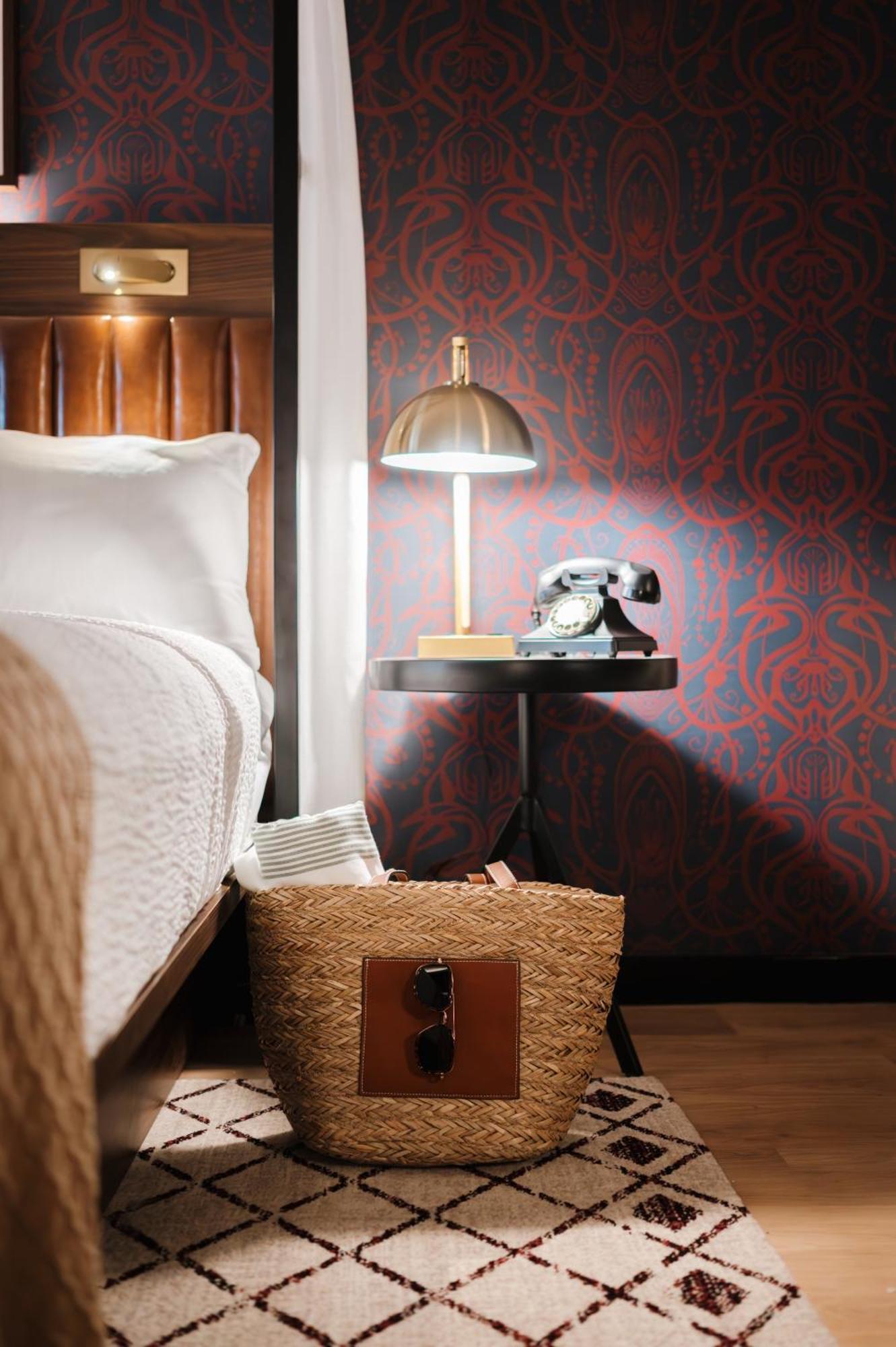 Uncommoner Hotel By Reverie Boutique Collection เวสต์ ยาร์มัธ ภายนอก รูปภาพ