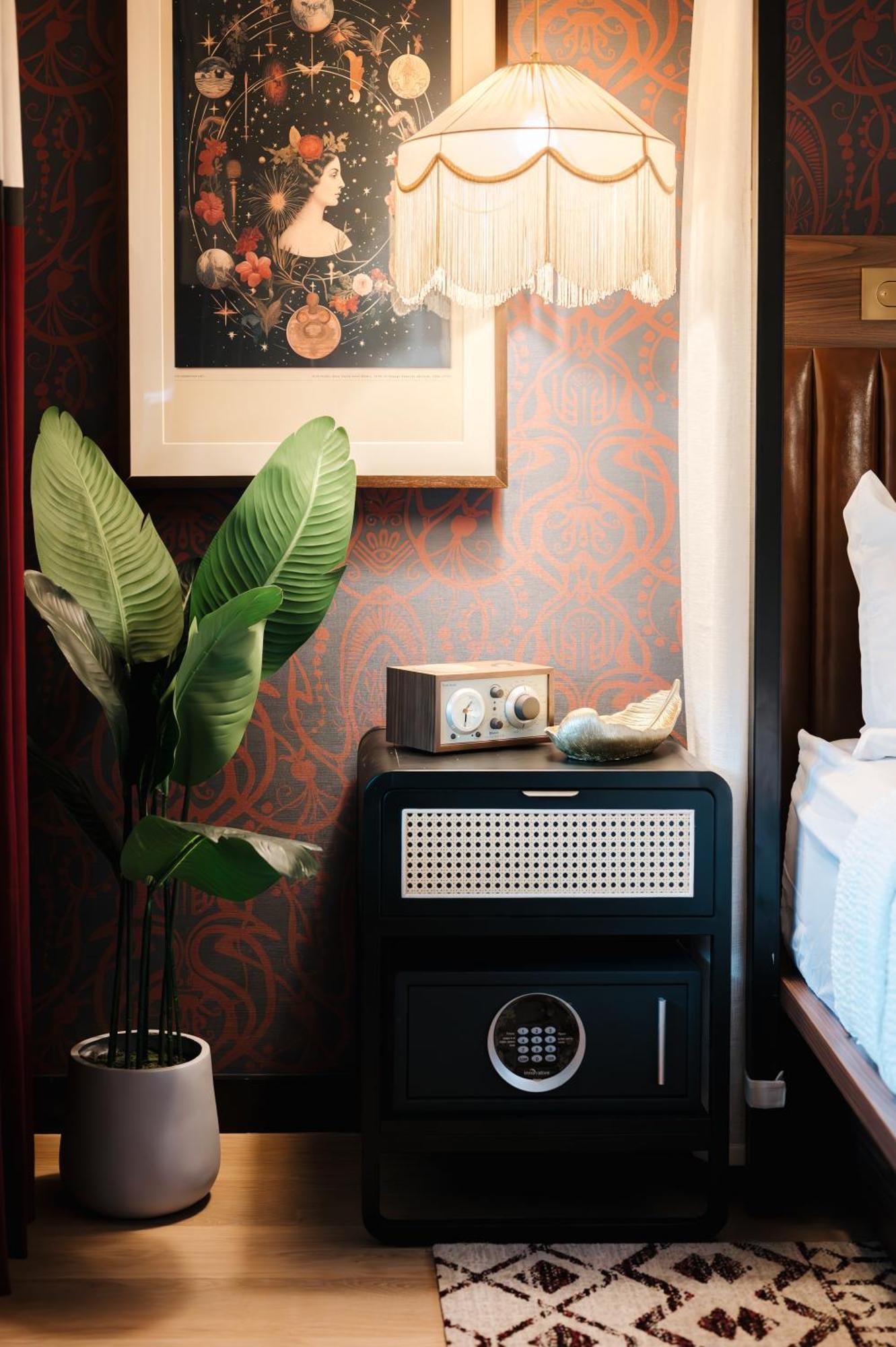 Uncommoner Hotel By Reverie Boutique Collection เวสต์ ยาร์มัธ ภายนอก รูปภาพ